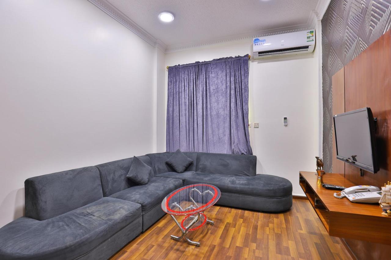 Hotel Oyo 288 Diafati Residential Units Nadinah Zewnętrze zdjęcie